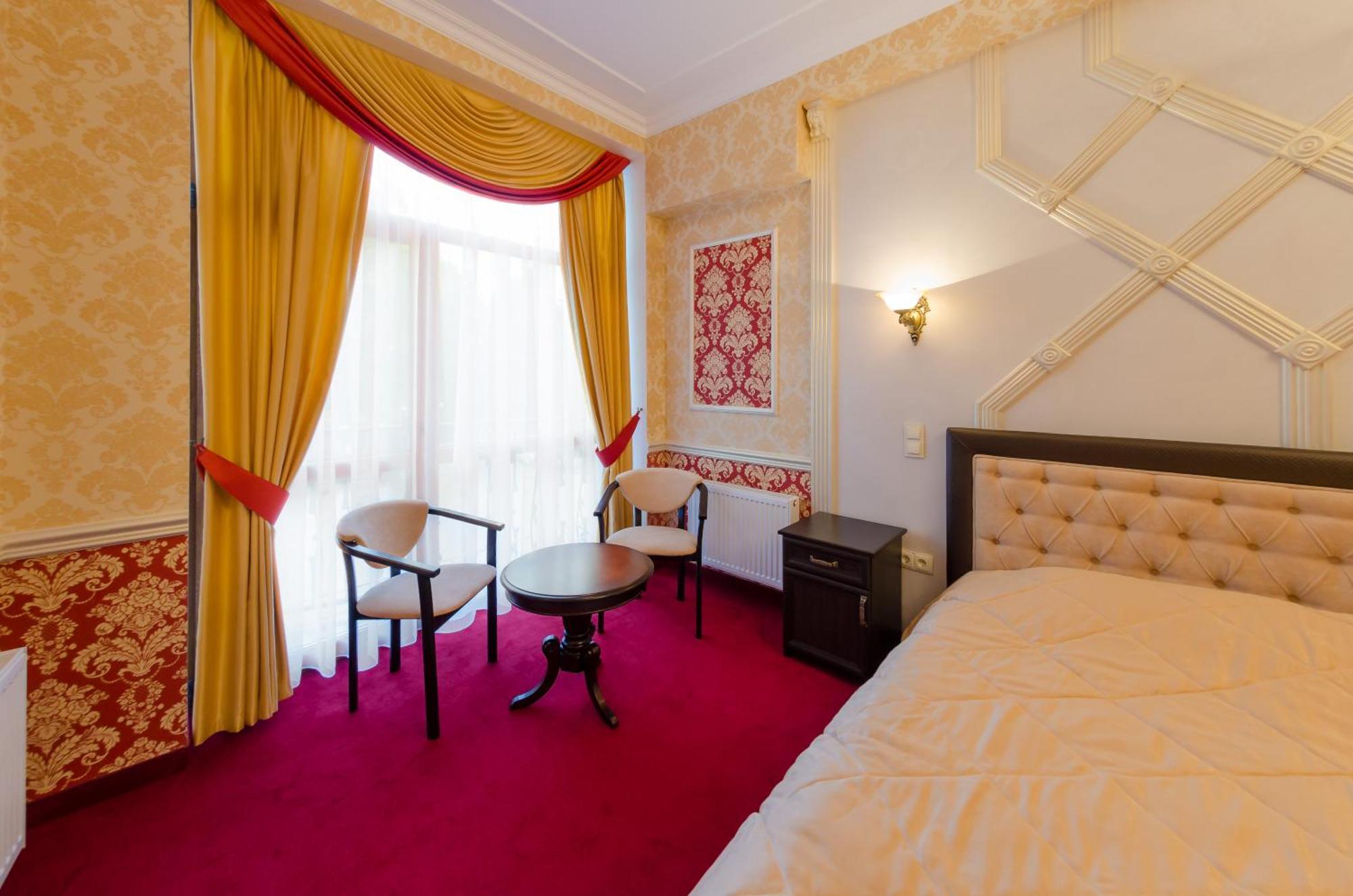 Franz Hotel&Restaurant Ivano-Frankivsk Ngoại thất bức ảnh