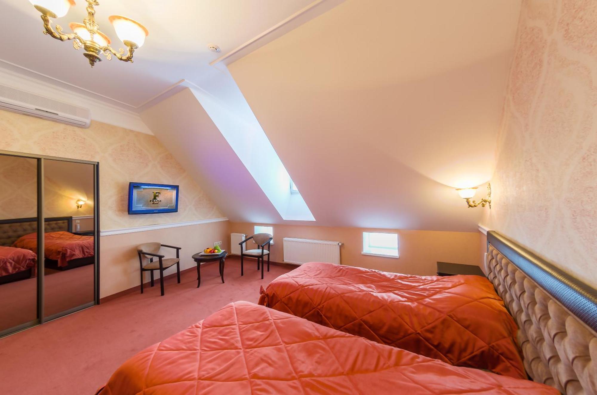 Franz Hotel&Restaurant Ivano-Frankivsk Ngoại thất bức ảnh