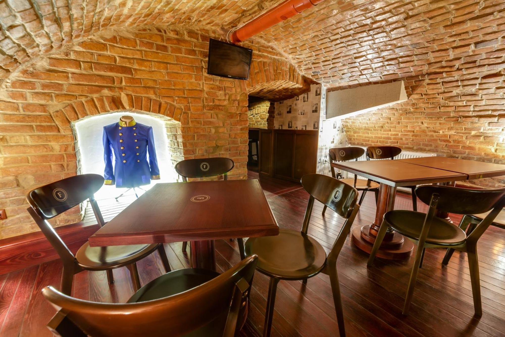Franz Hotel&Restaurant Ivano-Frankivsk Ngoại thất bức ảnh