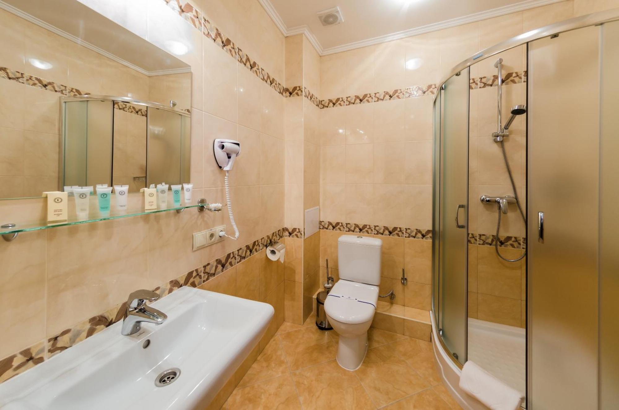 Franz Hotel&Restaurant Ivano-Frankivsk Phòng bức ảnh